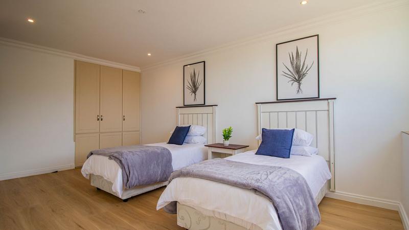 To Let 6 Bedroom Property for Rent in Pinnacle Point Golf Estate Western Cape